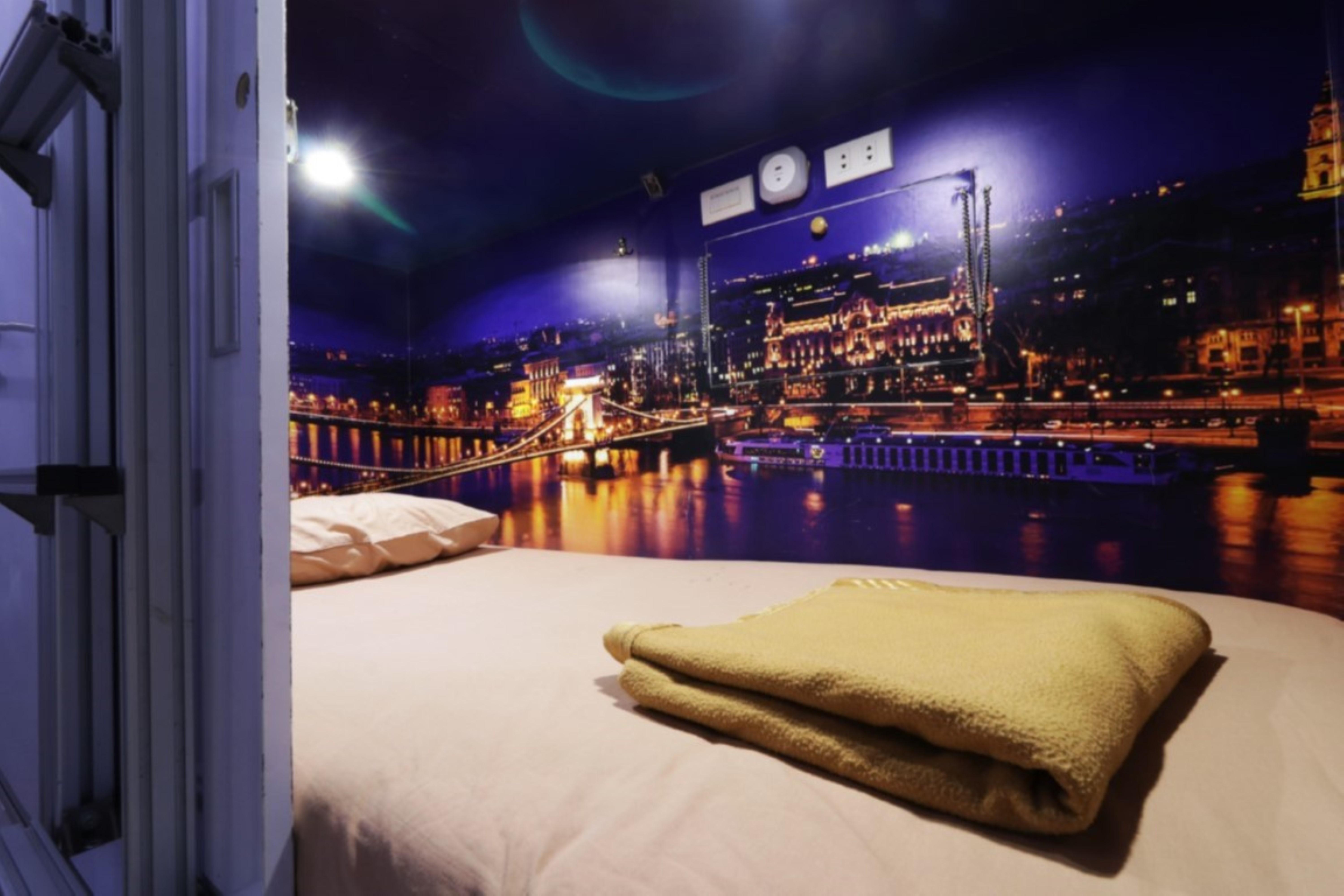 Inap At Capsule Thamrin Hotell Jakarta Exteriör bild