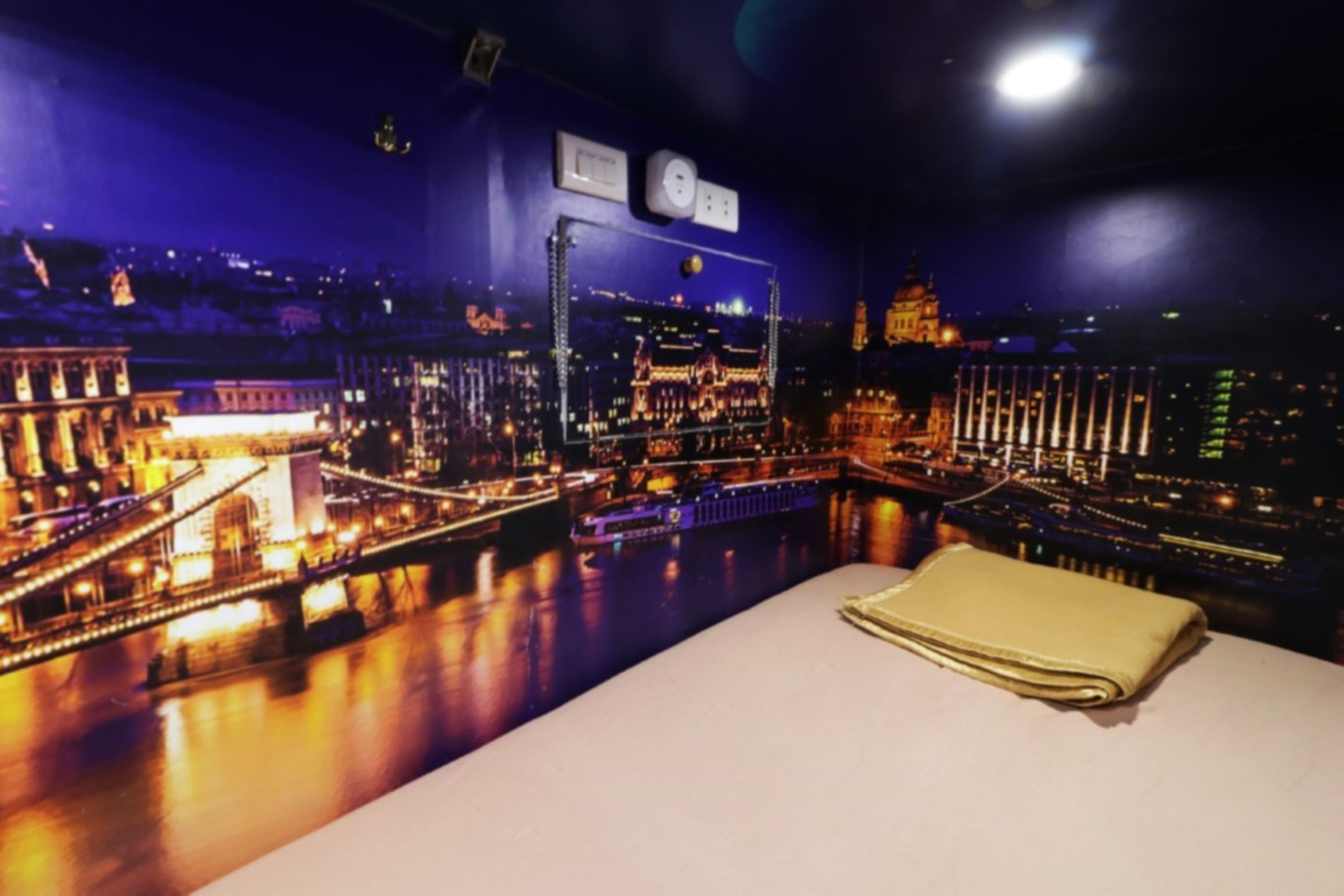 Inap At Capsule Thamrin Hotell Jakarta Exteriör bild