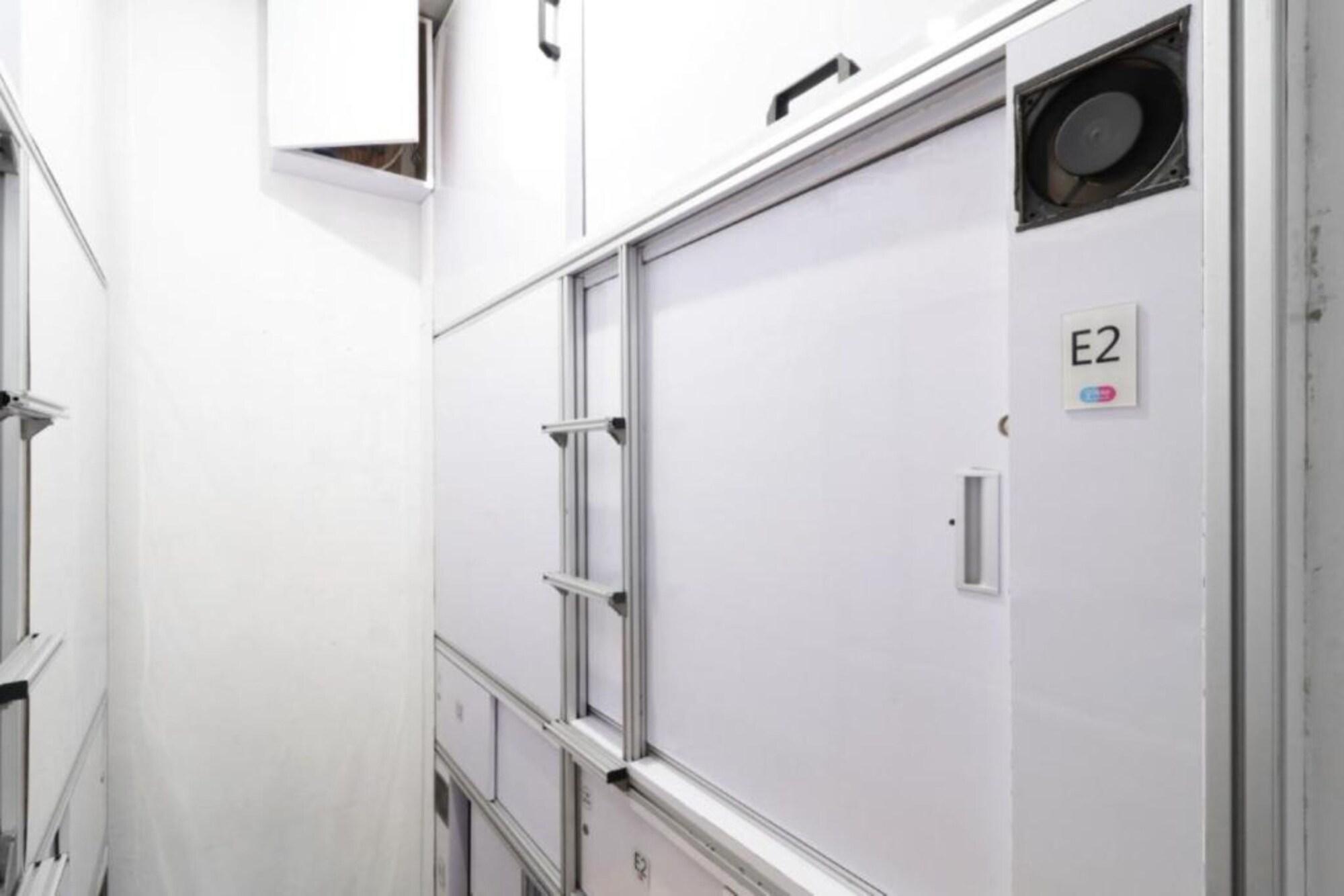 Inap At Capsule Thamrin Hotell Jakarta Exteriör bild